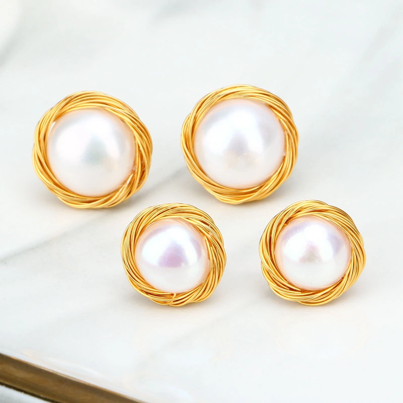 Winding Steamed Bun Pearl Earrings