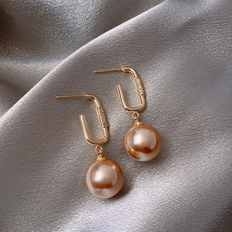 Champagne Pearl Earrings, High-end Silver Needle Temperament, Hong Kong style