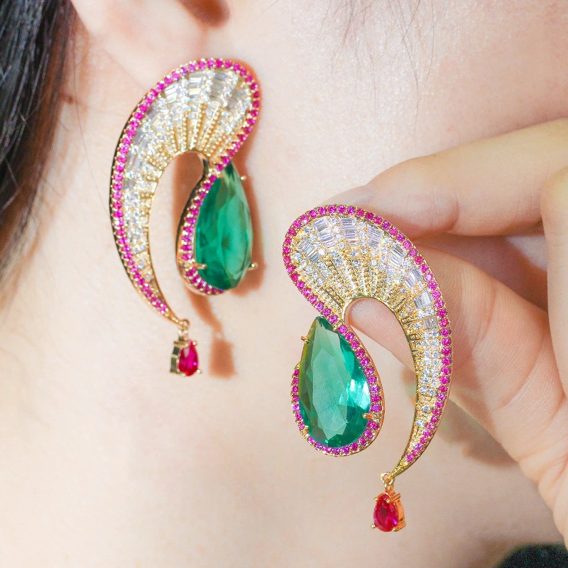 Korea Wave Water Drop S925 Silver Needle Big Earrings Irregular Curve Strip Zircon Emerald Color Zirconium Tassel Earrings