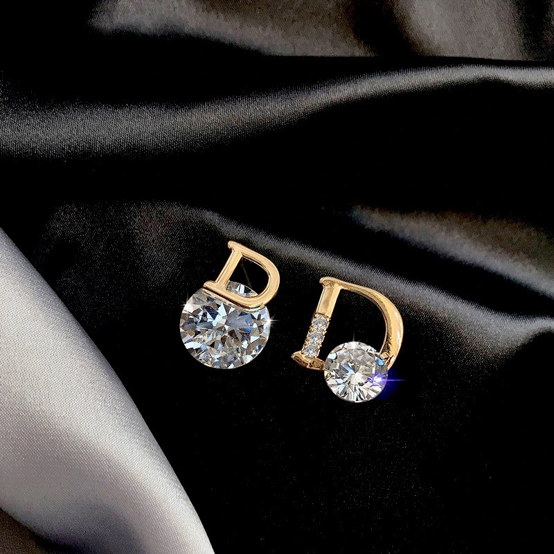 Net Red All-Match Small Zircon Earrings