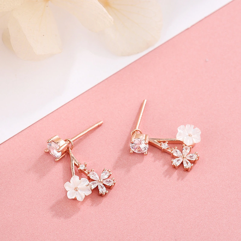 Literary Temperament Zircon Petal Earrings