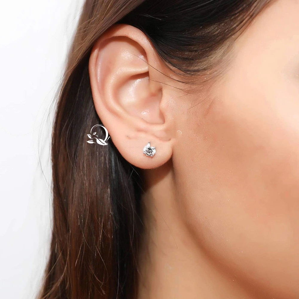 Use Austrian Imported Zircon White Round 6mm Ear Studs