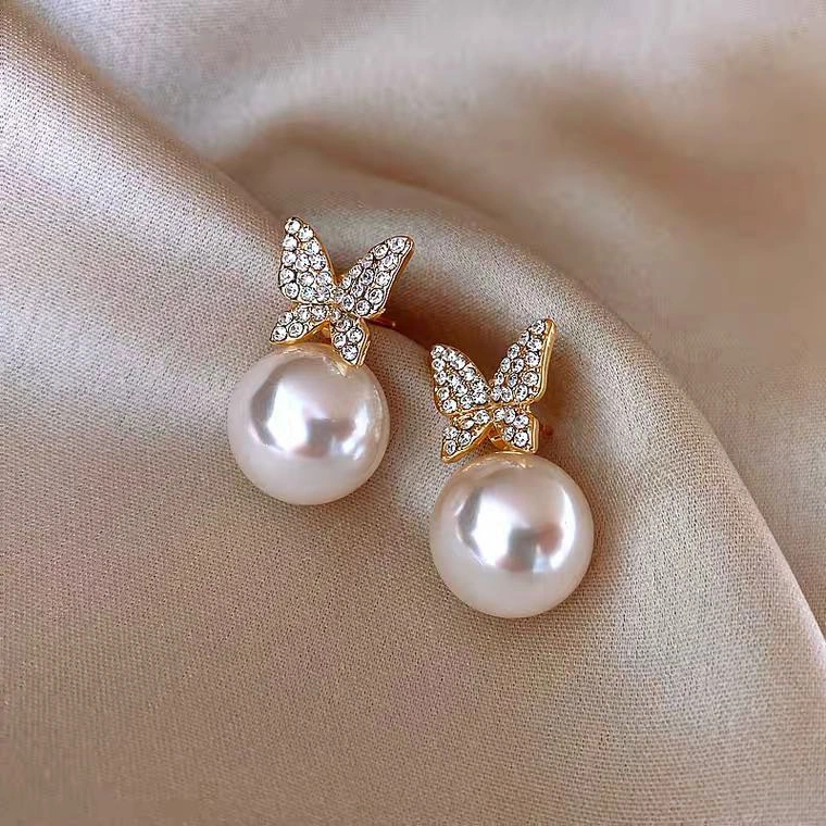 Butterfly Pearl Earrings Female Ins Simple Cute Small Cute Creative Trendy Earrings