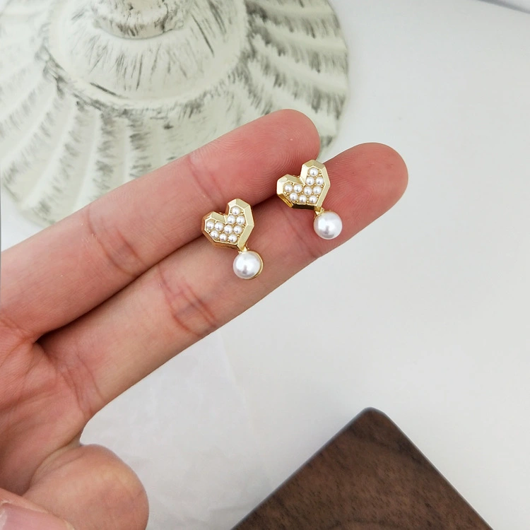 Mini Pearl Geometric Circle Stud Earrings Cold Wind Earrings