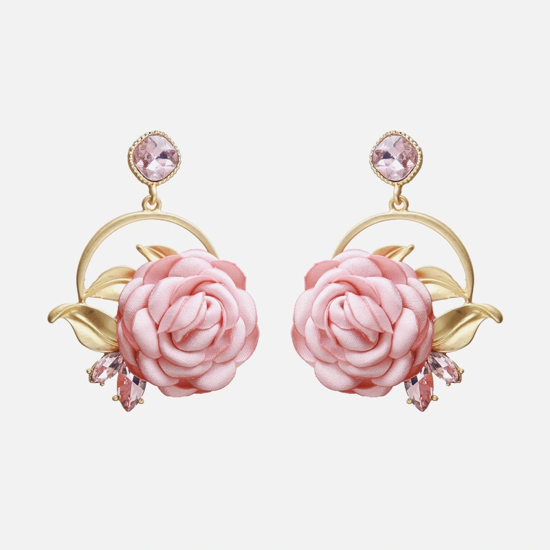 Sweet Rose Earrings With Diamonds And Flowers