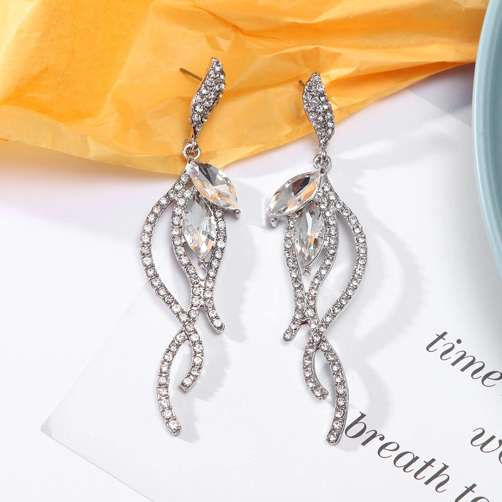 Alloy Diamond Earrings Tassel Hollow Asymmetrical Style Women's Earrings Earrings