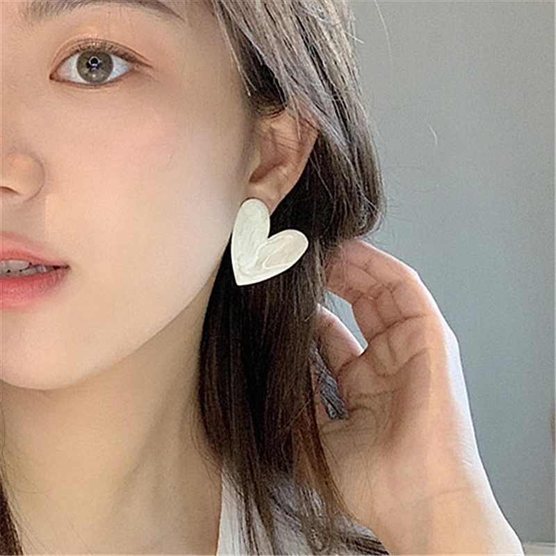 S925 Silver Needle Retro Temperament White Love Stud Earrings Women