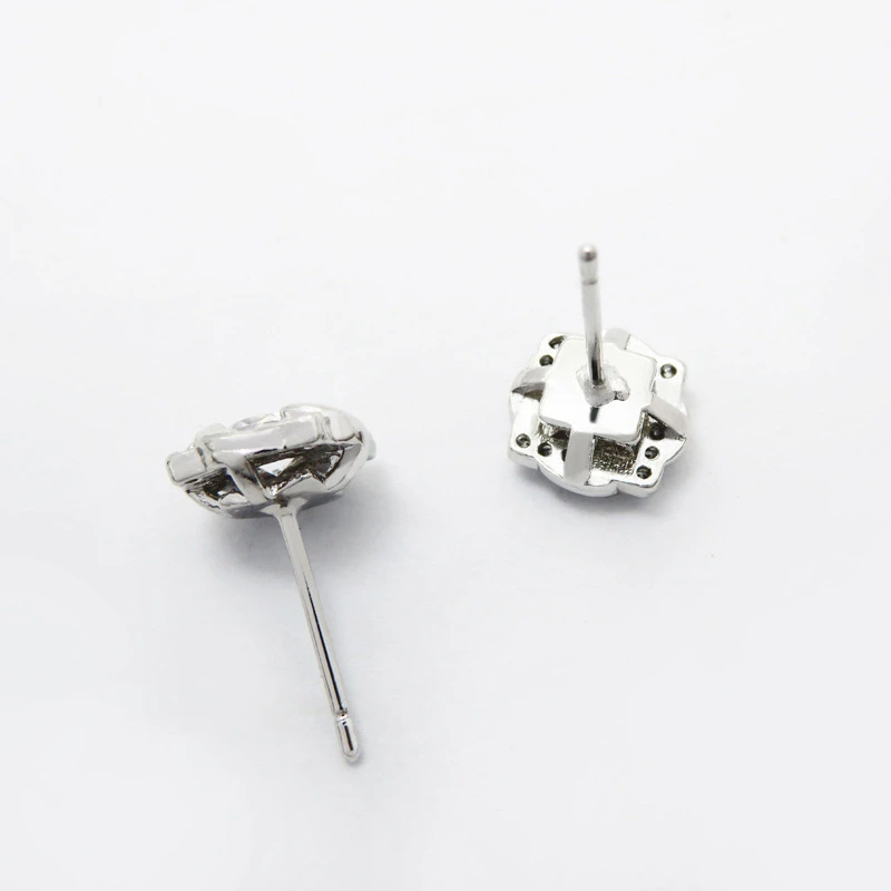 Korean Version Of Three Dimensional Petals Micro-studded Earrings With Diamonds