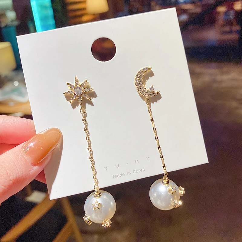 Asymmetric Star And Moon Long Pearl Earrings