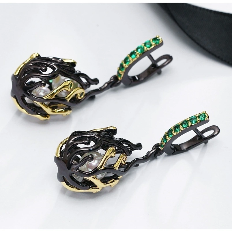 Women's Personalized Black Gold-plated Party Earrings With Green Zircon