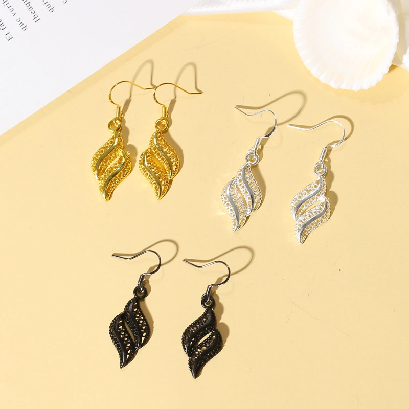 European And American With Hollow Diamond Earrings