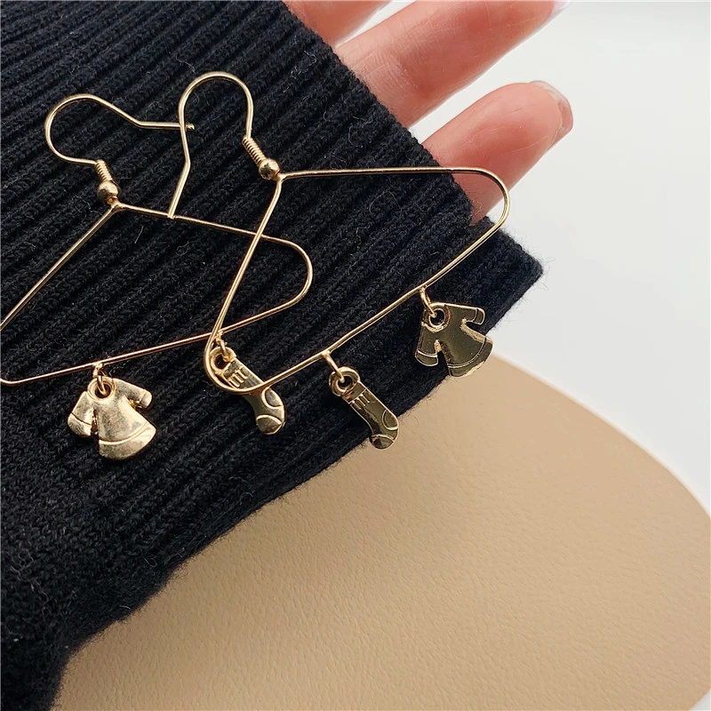 Personalized Solid Color Dual-use Short Earrings