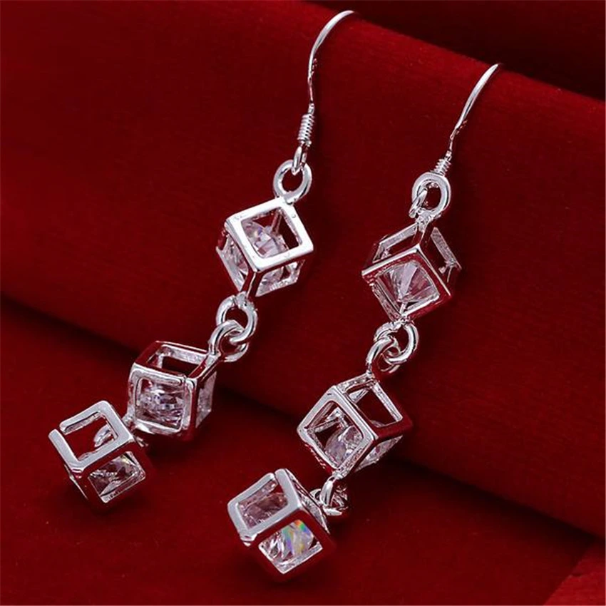 Simple Temperament Female Earrings Japan And South Korea