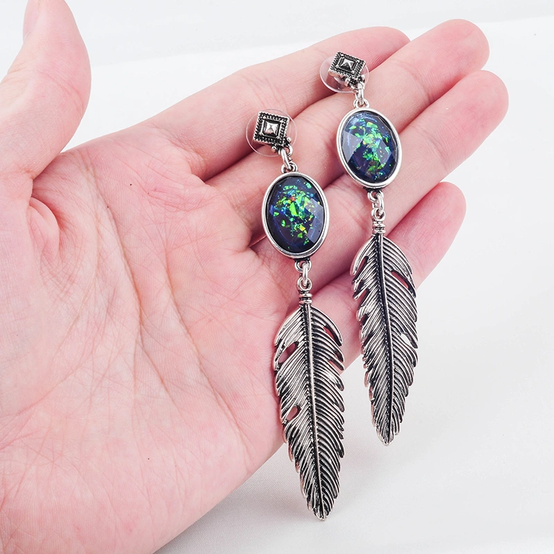 Wild gem-leaf pendant earrings