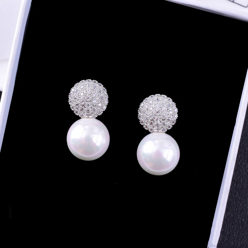 Simple pearl silver earrings