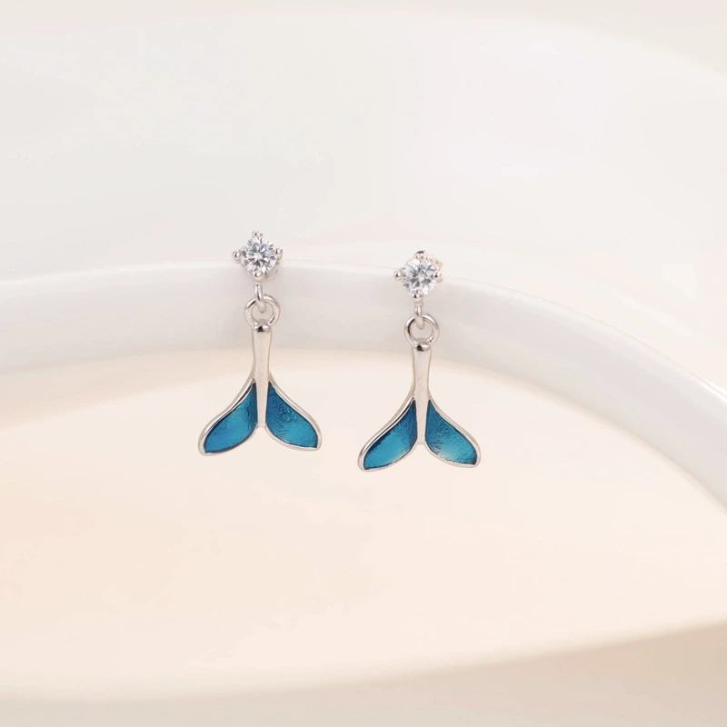 Temperament blue fishtail diamond earrings