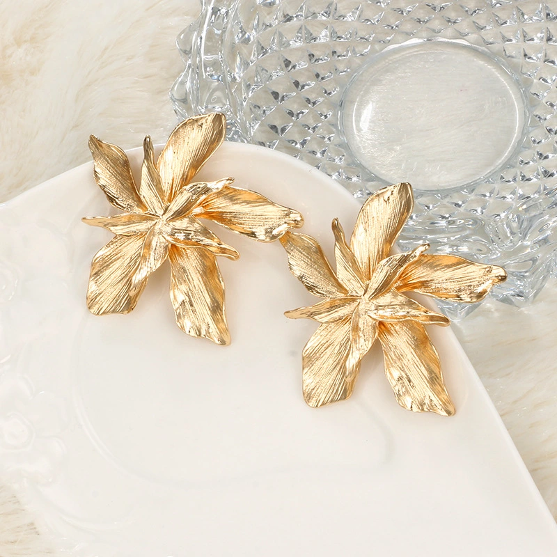 Big Flower Stud Petal Leaf Earring