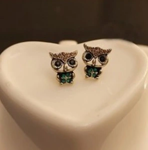 European and American Fashion Owl Rhinestone Earrings