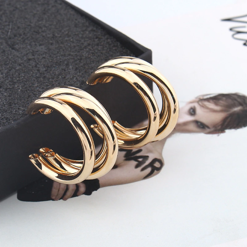 Irregular semicircular metal earrings