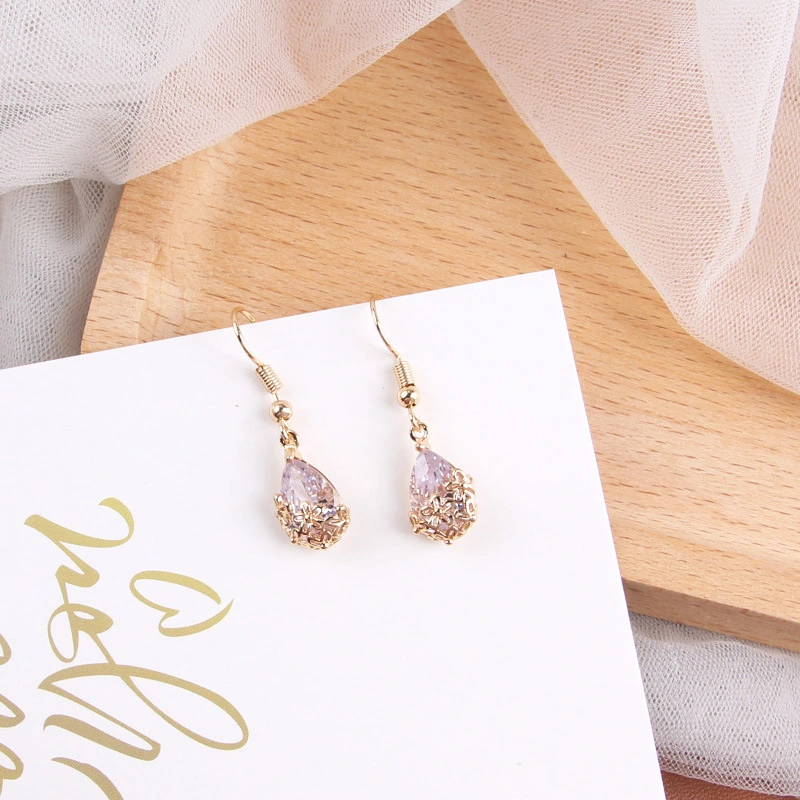 Drop zircon earrings