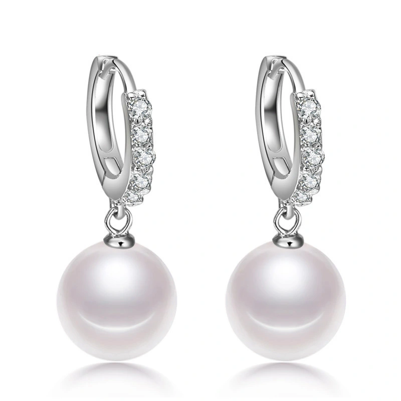 Fashion pearl earrings