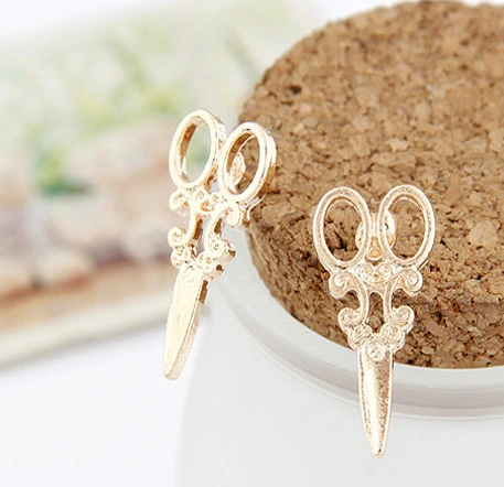 Vintage Scissors Stud Earrings