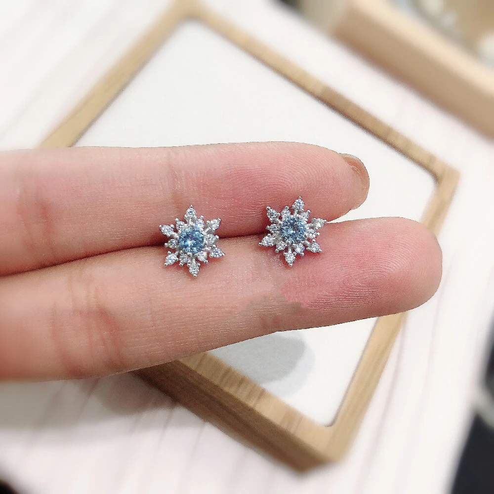 Unfading Ice Spirit Sapphire Temperament Snowflake Earrings