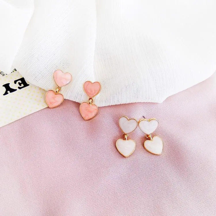 Love heart shaped female fashion earrings