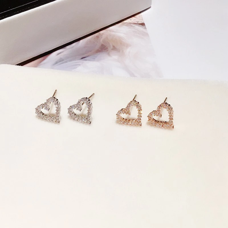 Simple and Versatile Temperament Full Diamond Zircon Micro Inlaid Heart-shaped Earrings