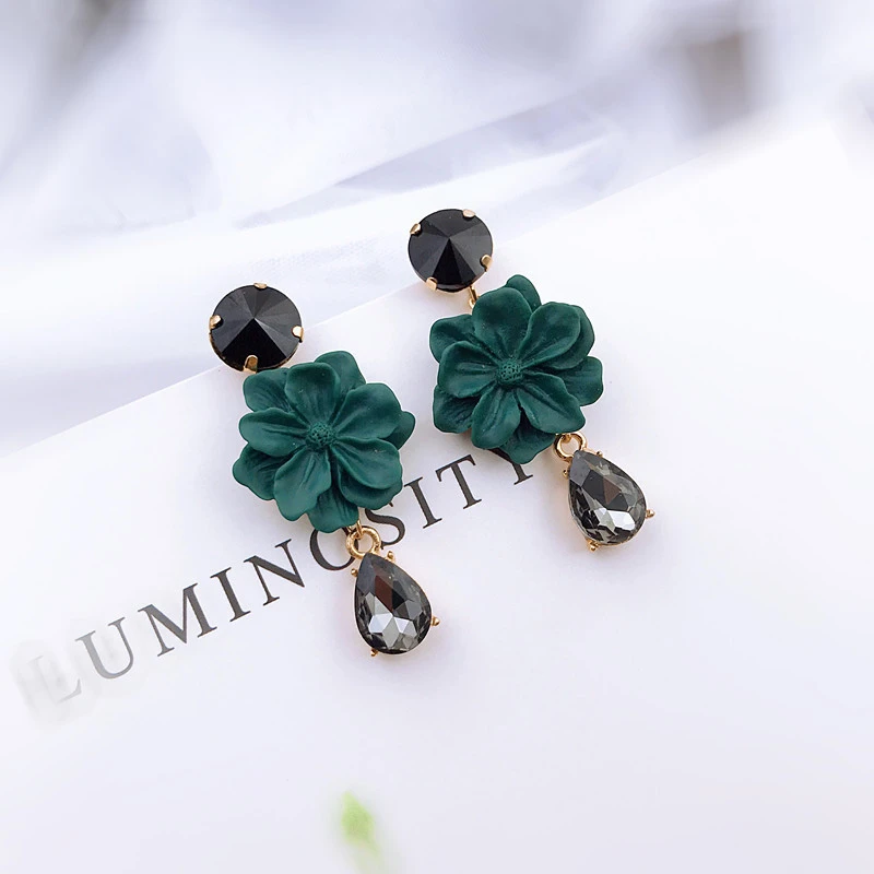 Retro literary flower earrings