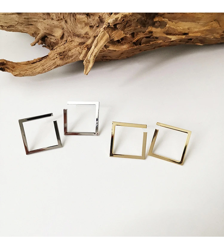 Geometric hollow square earrings