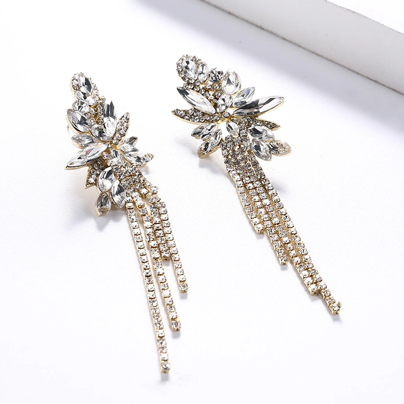 Tassel claw chain earrings