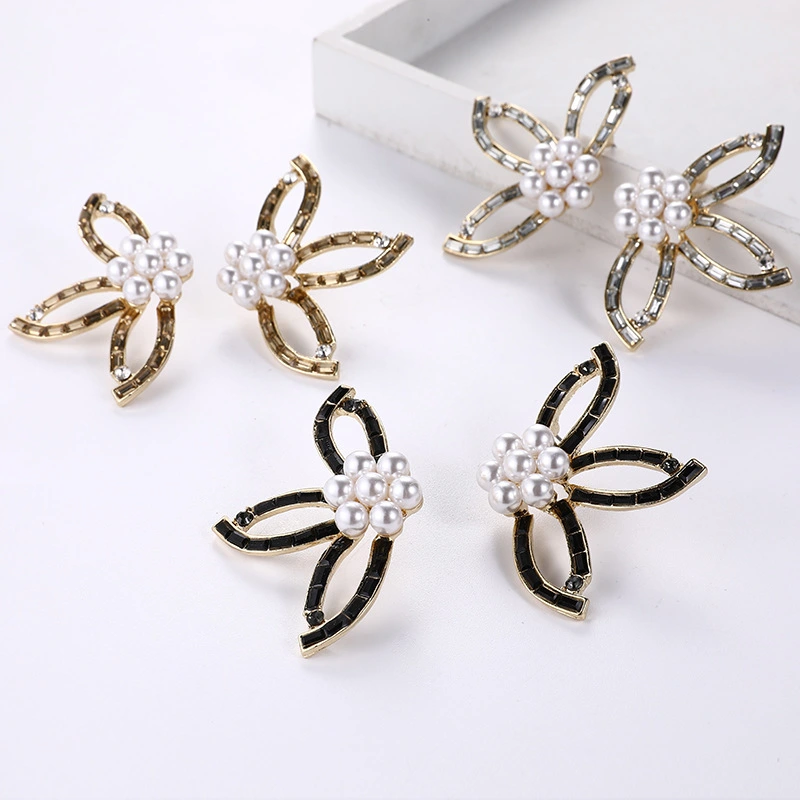 Symmetrical Pearl Flower Stud Earrings