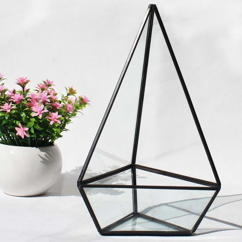 Transparent cube glass flower room