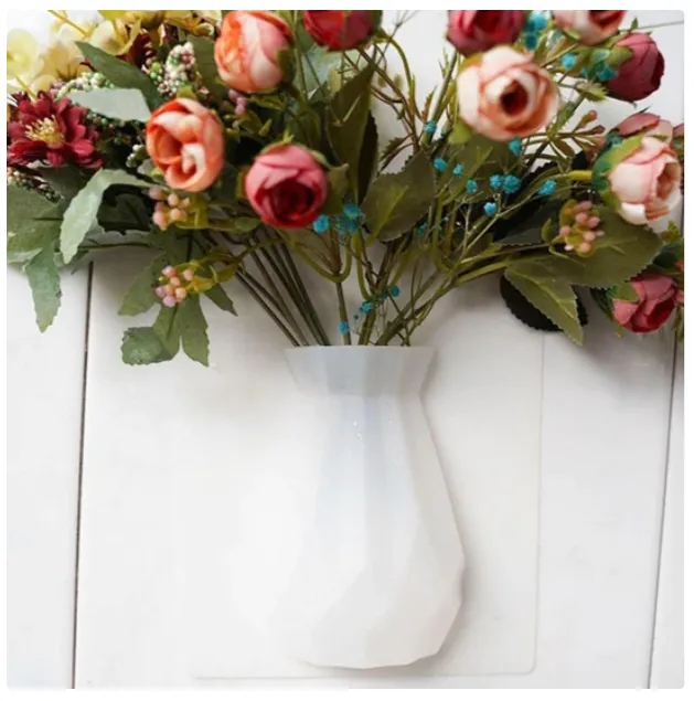 Diamond-shaped seamless vase glass wall hanging