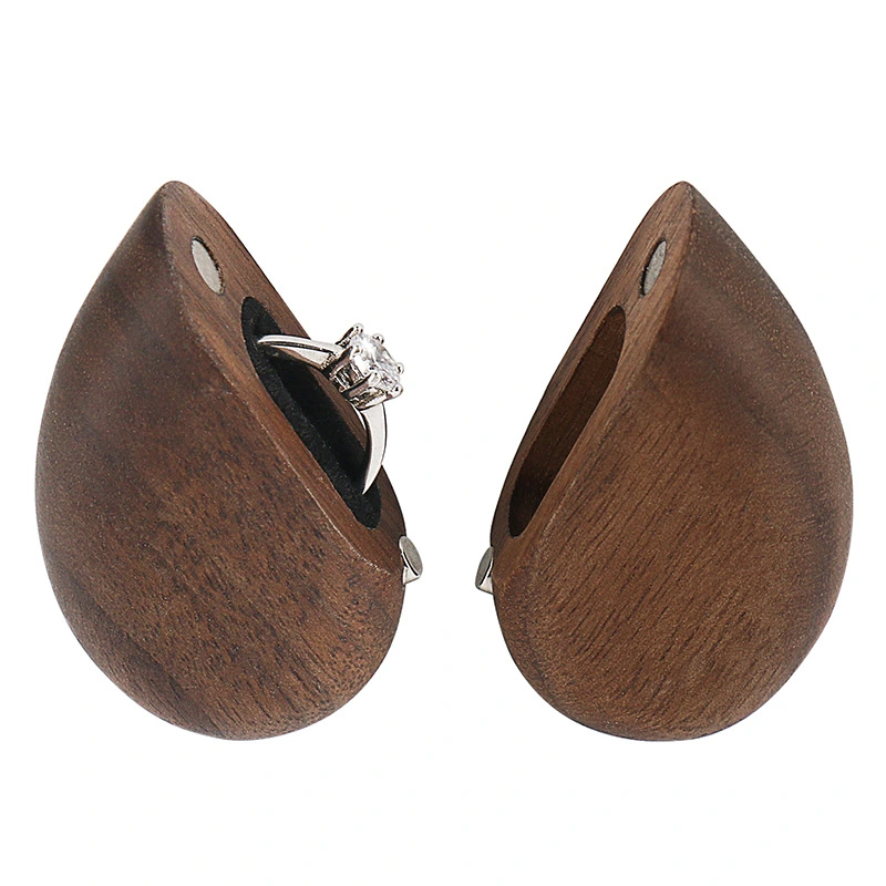 Black Walnut Heart-shaped Solid Wood Ring Storage Box