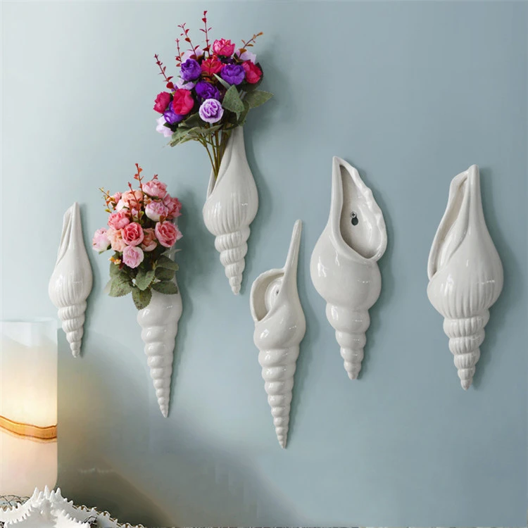 Three-dimensional Conch Wall Mount