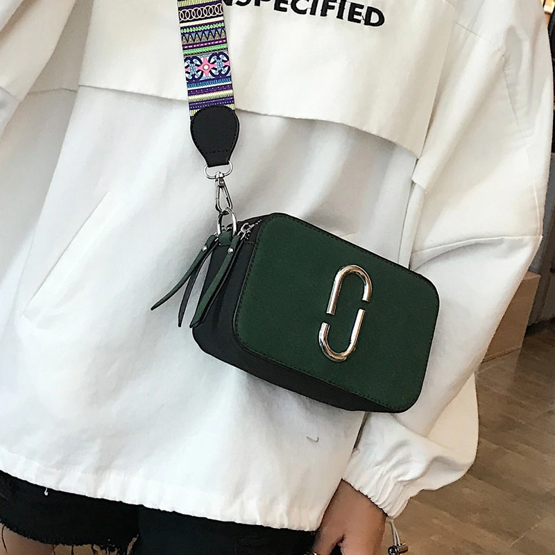 Wide Shoulder Strap One-shoulder Messenger Handbag Retro Matte