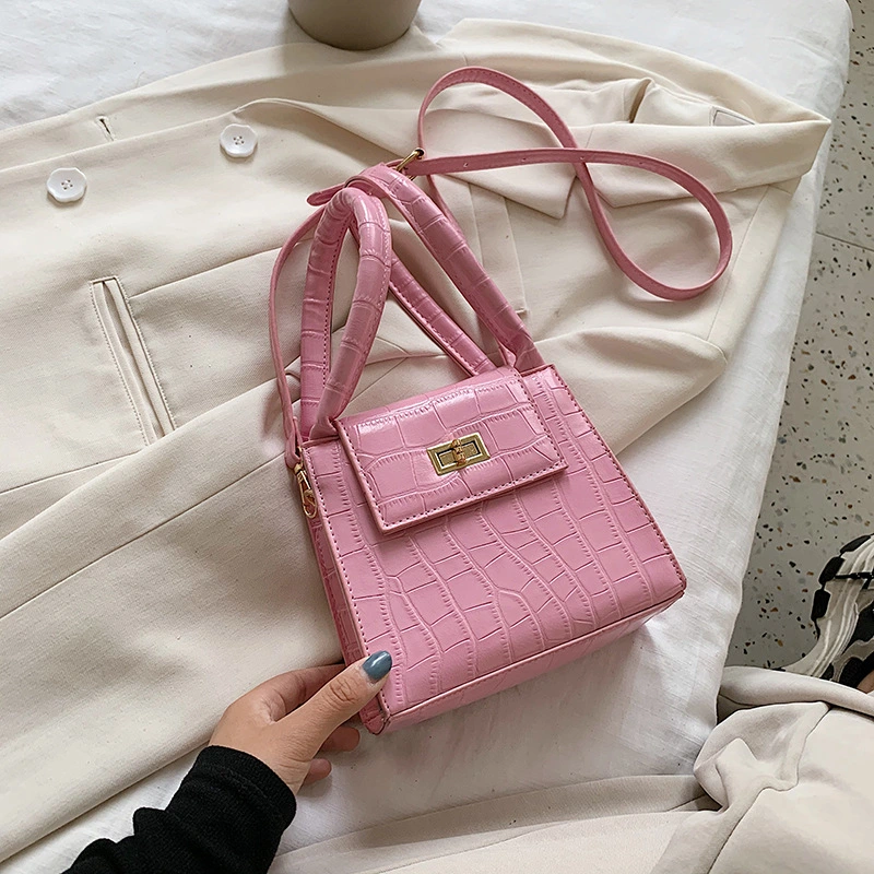 Fashionable crossbody bag