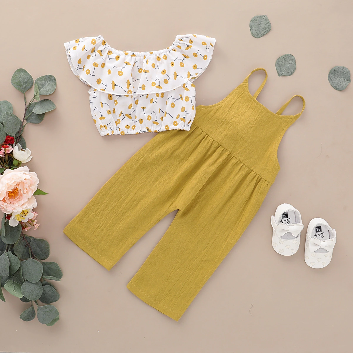 Girls' floral camisole suit