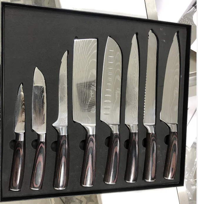 8 Damascus Pattern Stainless Steel Chef's Knives