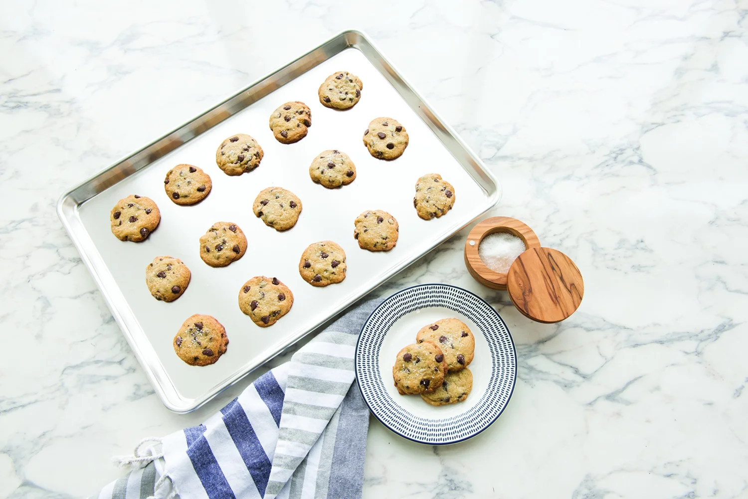 Nordic Ware Baker's Big Baking Sheet, 1-Pack, Silver