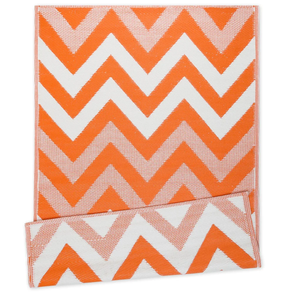 NINAMAR Indoor/Outdoor Patio Rug – Chevron - Orange/White - 5'x7' - Reversible, Waterproof, Lightweight, UV & Stain Resistant – Durable Plastic Décor Rug - Portable for Beach, Deck, Entryway