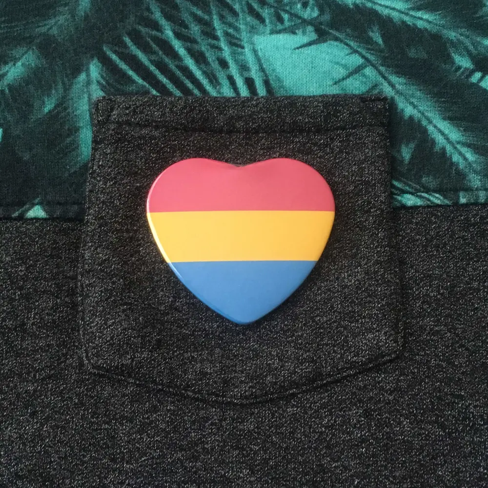 Pansexual Pan Heart Pride Flag Pin 2.25” Heart Shape Metal Button Pin Badge Pinback 2.25 inch Pin 57 mm 5.7 cm