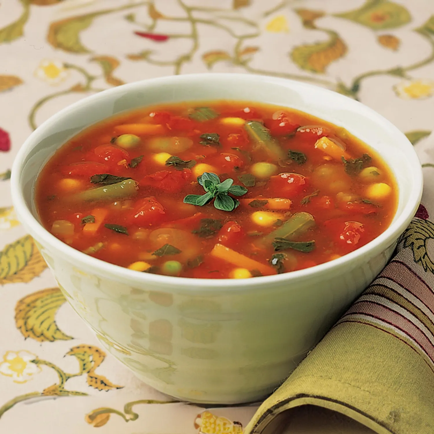 Amy’s Soup, Vegan Chunky Vegetable Soup, Gluten Free, Made with Organic Tomatoes, Carrots, Green Beans, Corn, Peas, Canned Soup, 14.3 Oz (6 Pack)