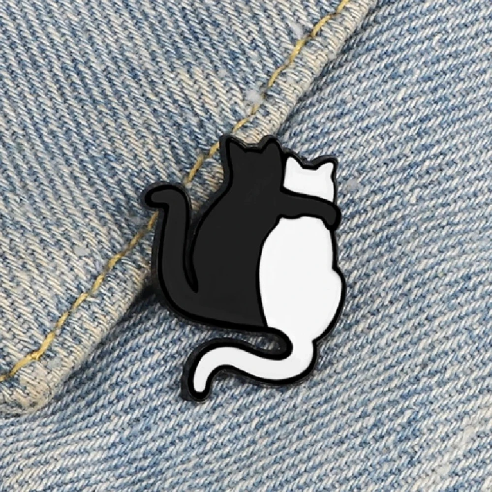 Creative Black Cat Brooch Couple Series Badge