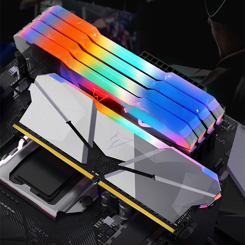 Desktop D4 Memory Stick Absolutely Shadow RGB