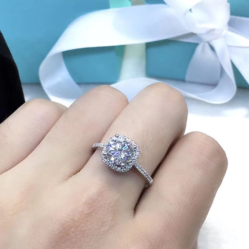 Four Claw Square Moissanite Diamond Ring