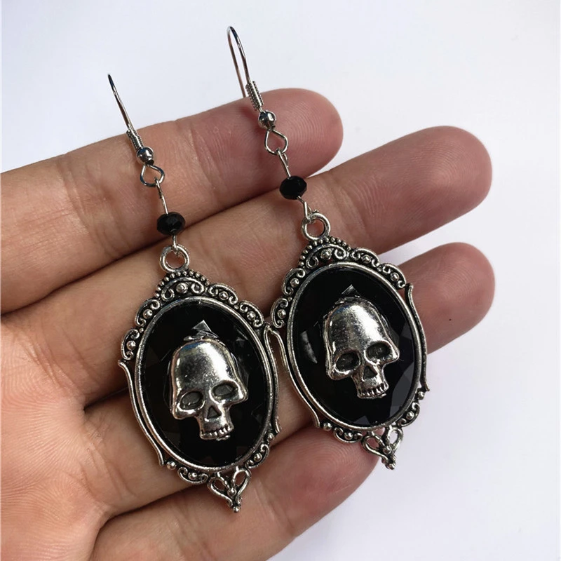 Punk Exaggerated Vintage Alloy Men's Earrings