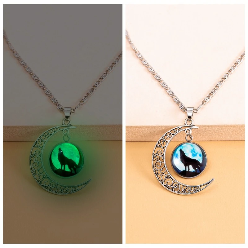 Vintage Wolf Moon Luminous Necklace